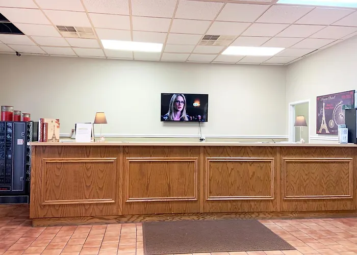 Paris Inn And Suites